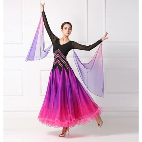 Autumn and winter new long dress dress, large size, 2019 clothing, modern competition clothing, performance clothing