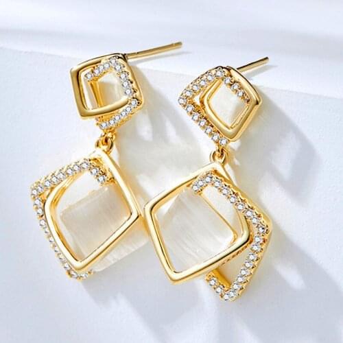 Dainty Female White Moonstone Drop Earrings Cute Sterling Silver Wedding Earrings Charm Crystal Square Dangle Earrings For Women