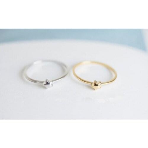 Fashion Mini Cute Star Rings Gold White Rose Three Color Optional Womens Ring