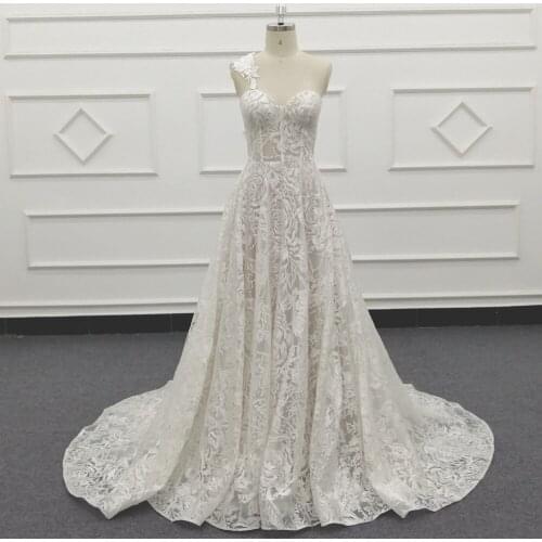 Molanda Sexy Sweetheart A Line Wedding Dresses One Shoulder Champagne Liner Tulle Appliques Bridal Gowns for Womens Formal LJ006