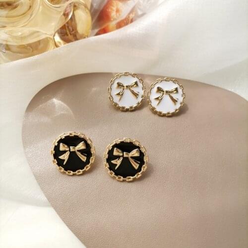 Mihan S925 needle Modern Jewelry Girl Earrings Popular Design Vintage Bow White Black Stud Earrings For Girl Fine Accessories