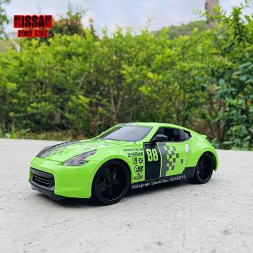 Maisto 1:24 2009 Nissan 370Z sports car modified version alloy car model crafts decoration collection toy tools gift