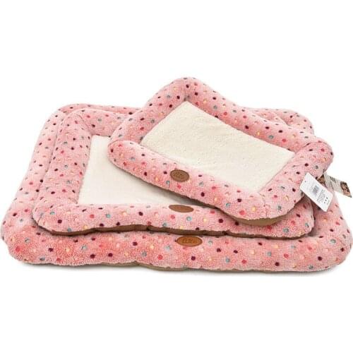 Small And Medium Pet Mats Dot Soft Cloth Material Thick Anti-skid Moisture-proof Dirt Dog Cat Universal Mat