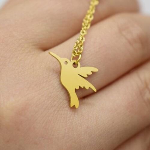 Simple and versatile lovely animals small swallow pendant necklace clavicle chain necklace to give friends gifts