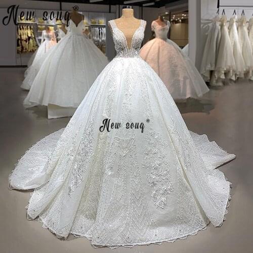 African Vestidos De Novia Backless Lace Ball Gown Wedding Dresses Sexy V Neck Appliques Beaded Chapel Train Vintage Bridal Gowns
