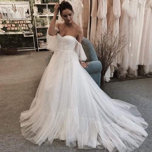 2021 Polka Dots Tulle Beach Wedding Dresses Off Shoulder Boning A-Line Bride Dresses Detachable Sleeves Bridal Gowns