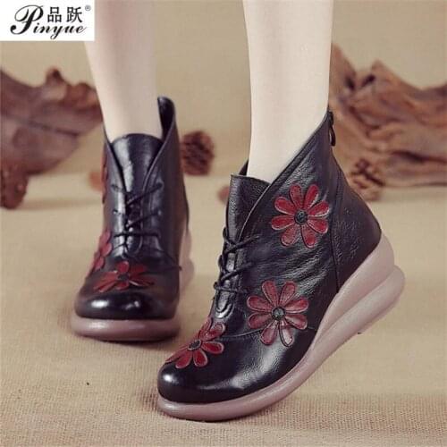 Autumn and Winter New Genuine Leather Casual Womens Shoes Vintage Flower Retro Handmade Women Ankle Boots with Fur Booties