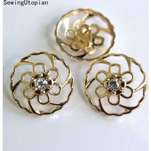 10PCS 18/20/25mm Fashion Hollow Gold Buttons for Coat Decorative Buttons for Clothing Beautiful Metal Flower Buttons for Shirt