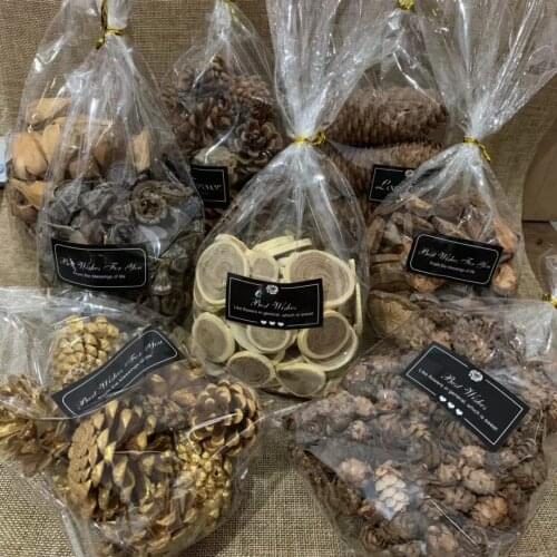 Pinecone mix and match set Christmas decoration Pineta diy handmade materials Pine cones Eucalyptus wreath Holiday decoration