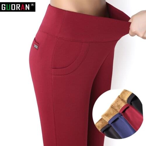 YUKIESUE Capri Leggings