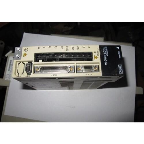 Servo drive SGDS-02A01A , Used one , 90 % appearance new , 3 months warranty , fastly shipping
