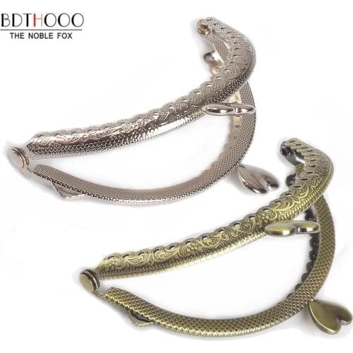 BDTHOOO 8.5cm Round Metal Purse Frame Handle for Clutch Bag Accessories Making Kiss Clasp Lock Antique Bronze Tone Bags Hardware