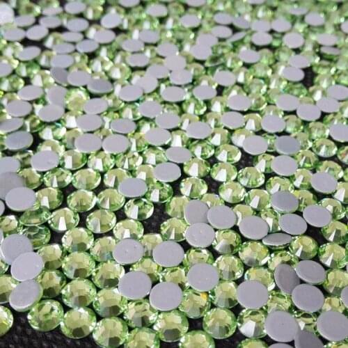 Extremey shiny of size ss30 rhinestone flat back hot fix 6mm 1440 pcs per pack ;flat back crystal for muslim scarfs