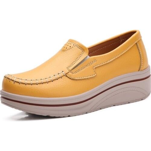 2020 Autumn New Style Flat Shoes Fashion Lightweight Wear-resistant Womens Shoes Leather Casual Sneakers XL 42