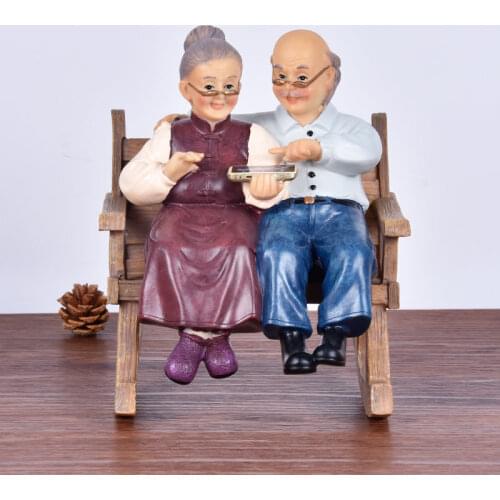 Wedding Gifts Parents Home Decoration Garden Figures Statuettes Love Couple Grandparents Miniature Resin Crafts