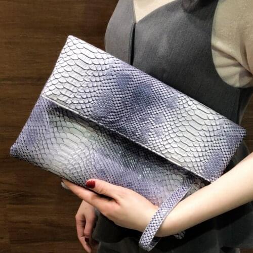 2021 Women Day Clutches Bags Serpentine Leather Messenger Crossbody Bags Ladies Evening Party Bags Designer Handbags and purses