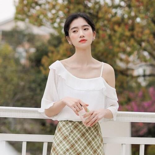 Short Sleeve White Chiffon Shirt Womens Summer Sexy Skew Collar Strapless Blouses Girl Preppy Style Sweet Casual Tops H9173