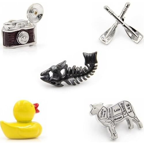 Variety of brooches Spot Promotional Fun Retro Camera Brooch Mens Jacket Shirt Shirt Buckle