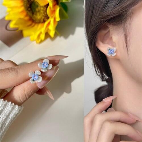 French Retro Gentle Small Flower Pearl Clip Earrings 2021 New Trendy Small Purple Flower Clip Earrings No Piercing for Girl Kids