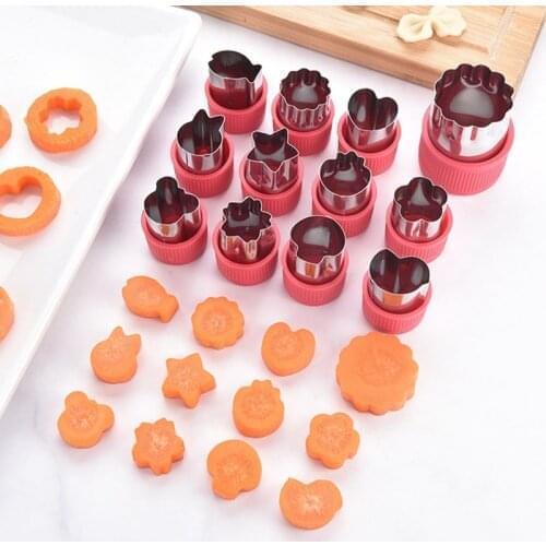 PP Hand Guard Stainless Steel Biscuit Cutter Kitchen Cut Flower Modeling Tool Bento Decoration Melon Vegetable Flower Cutter