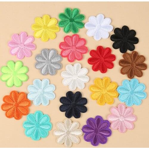200pcs/lot Small Embroidery Patches Flower Daisy Clothing Decoration Backpack Sewing Accessories Diy Iron Heat Transfer Applique