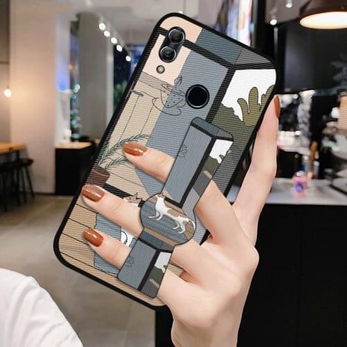 Wrist Strap Bracket Cover For Huawei P8 P9 P10 Plus Coque Cute Holder Case For Huawei Honor 8 8C 8S 9 10 Lite 9i 10i