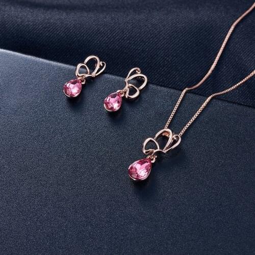 KPOP Fashion Wedding Earrings Crystal Pendant Necklace Set Womens Simple Luxury Suitable for Cost-effective Gift Wholesale