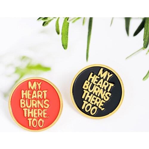 My Heart Burns There Too Two-color Round Couples Wild Alloy Oil Drip Enamel Exquisite Brooch A Must-have Gift Between Couples