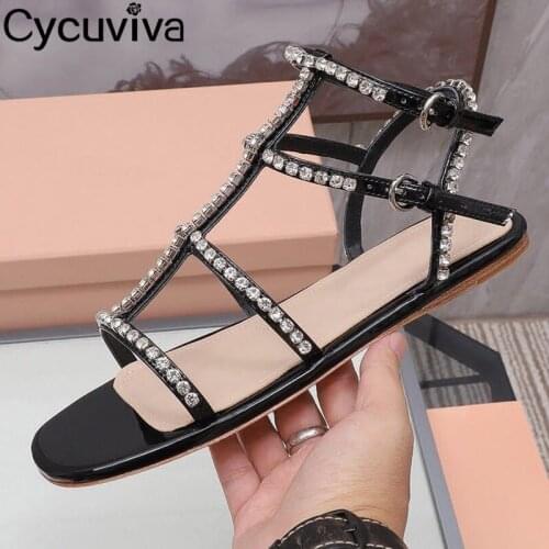 Cycuviva Low-heeled Shoes