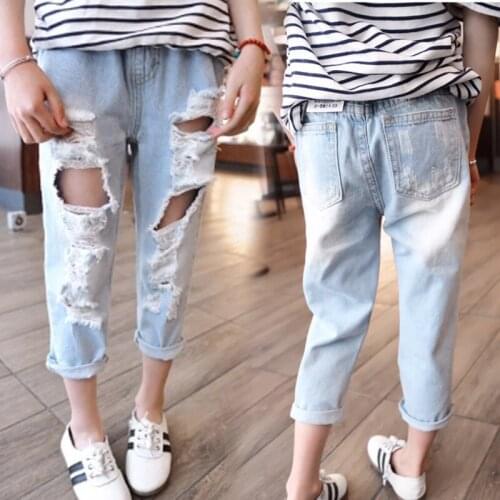 2018 new fashion Childrens clothing spring and autumn girls jeans cartoon girl holes pants girls denim long trousers