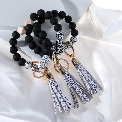 1pcs Keychain Wood Beads Silicone Pattern For Keys Wristlet Bracelet Pendant Keyring For Women Tassel Charms Accessories