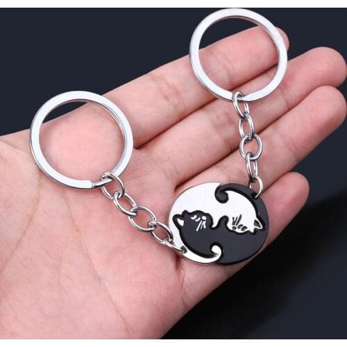 Cute Black White Cat Couple Keychain Animal Cat Pendant Key Chain for Women Men Choker Keyring Valentines Day Gift