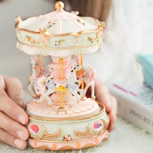 Romantic Music Box Kid Craft Valentines Day LED Light Wedding Gifts Retro Luxury Carousel Clockwork Mechanism Decor Birthday