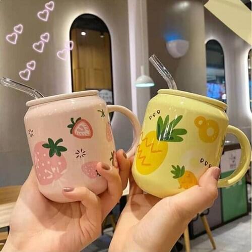 2021 New Childrens Office Strawberry Mug With Lid Spoon 350ml Ceramic Tea Milk Water Cup Lovely Fruit Summer Straw Coffee Cup