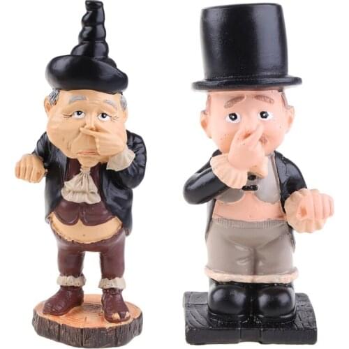 Toilet Butler with Roll Paper Holder Pinching Nose Resin Ornament for Bathroom