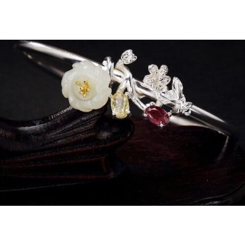 Pure silver natural Hetian jade white jade tourmaline inlaid plum blossom lady bracelet bracelet bracelet wholesale