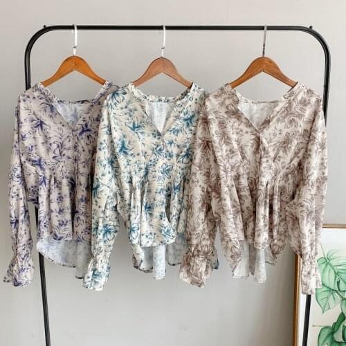 Kuzuwata 2021 Autumn New Women Blusas Japanese Style Office Lady Blouses V-neck Long Sleeved Printed Single Breasted Shirts