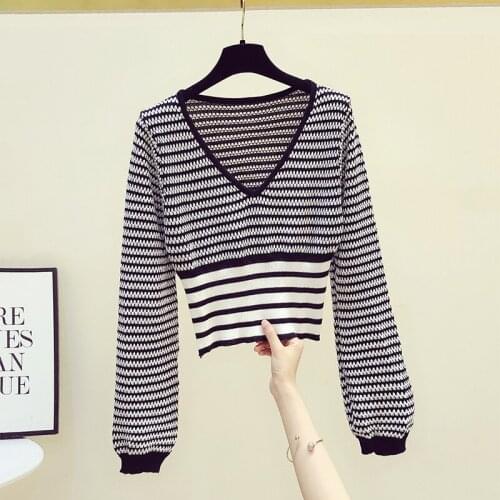 2020 Autumn Winter Cloth New Waist Hugging V-neck Striped Sweater Womens All-match Short Slim Sweaters Girls Lady Knitwear Top