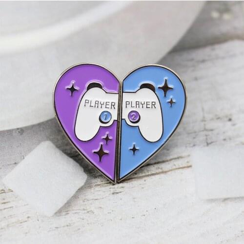 PLAYER Blue Purple Heart-shaped Enamel Brooches Game handle Broken Heart Lapel Pin Backpack Metal Badge Jewelry gifts for friend