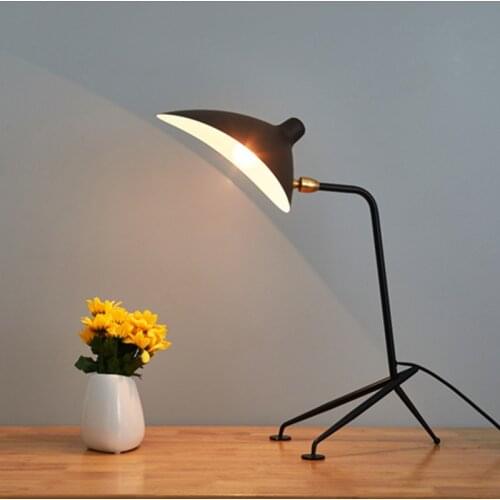 Creative Retro Black Table Lamp Living Room Bedroom Bedside Office Lamp Nightstand Home Decor Nordic Table Light