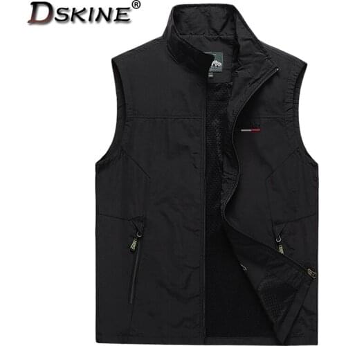 2021 Men Spring Outwear Fashion Casual Outdoor Windproof Sleeveless Vest Jacket Men Autumn Casual Outfits Tactical Vest Men