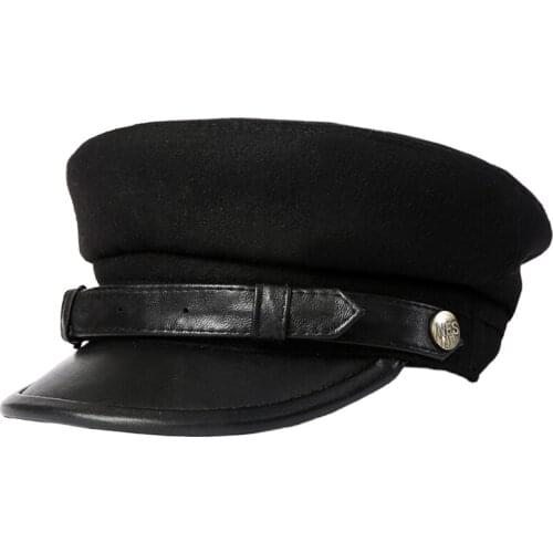 2019 New locomotive beret genuine sheepskin Beanie hats Black Sheepskin warm fur caps gift hats student caps male female