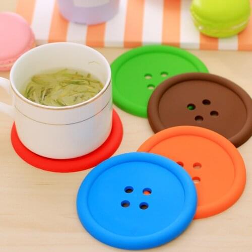 1pcs Multiple Colors Silicone Cup Mat Cute Colorful Button Cup Coaster Cup Cushion Holder Drink Cup Placemat Mat Pads Coffee Pad