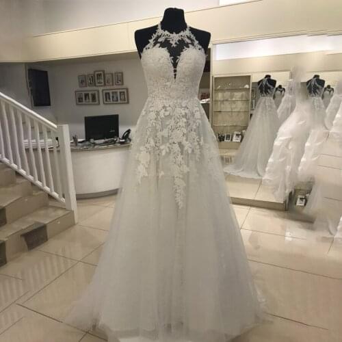 Halter Neckline Lace Applique A-line Button Back Ties Wedding Dress Illusion Back Reals Bridal Dress noivas vestidos de noiva