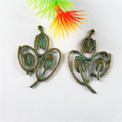 GraceAngie 20PCS Antique Green Bronze Charms Personal Shape Floral Pendant Suspension Jewelry Necklace Accessories 40*26*1mm