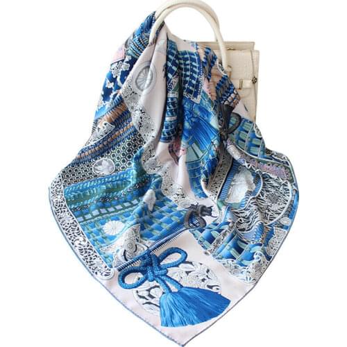Luxury 100% Twill Silk Scarf Women Fashion Warrior Armor Print Shawl Hijab Hand Rolled Kerchief Bandana Headscarf 90*90cm