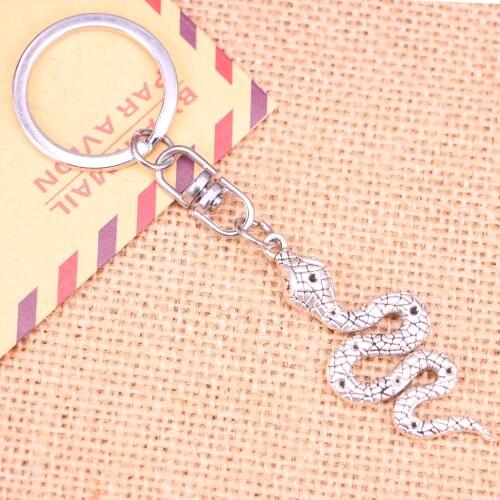 New Fashion Keychain 51*21 mm snake cobra Pendants DIY Men Jewelry Car Key Chain Ring Holder Souvenir For Gift