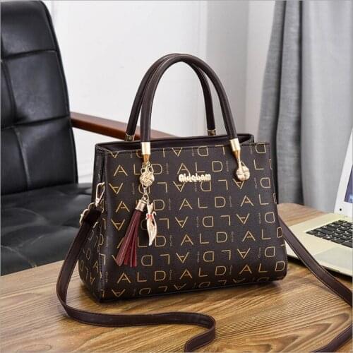 Artificial leather Womens Bags Luxury Shoulder Messenger Bag Crossbody For Women big capacity letter printing wild Ladies bags