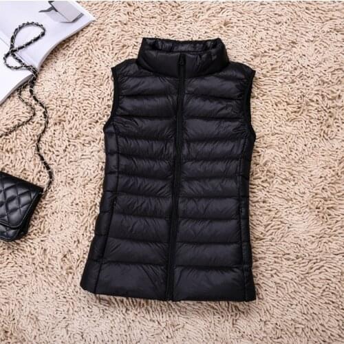 2021 New Ultra Light Down Vest Women Short Vest Windproof Lightweight Warm Waistcoat Female White Duck Down Down Coat Sleeveless
