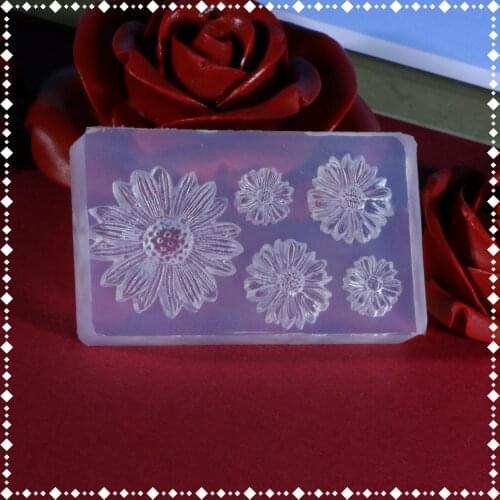 GLADZGT daisy DIY Silicone Crystal Drop Rubber Mold Transparent Clear Handmade Jewelry Mould Tools for jewelry